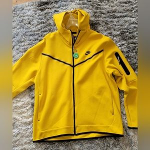 Mens Nike Tech sweater